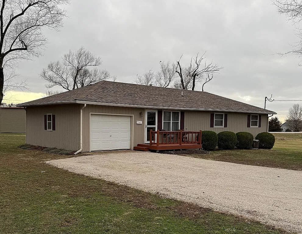 513 N Krekel St — exterior photo