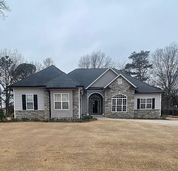 100 Central Heights Dr — exterior photo