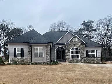 100 Central Heights Dr — exterior photo