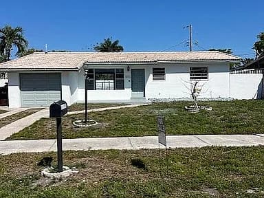 5373 W 10th Ct — exterior photo