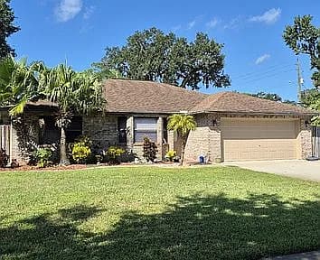 33 Aston Cir — exterior photo