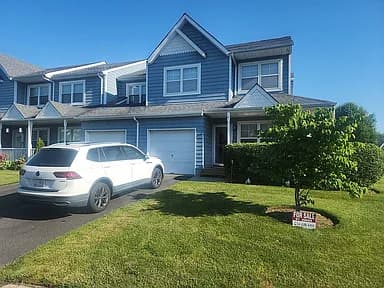 9 Shady Ln — exterior photo