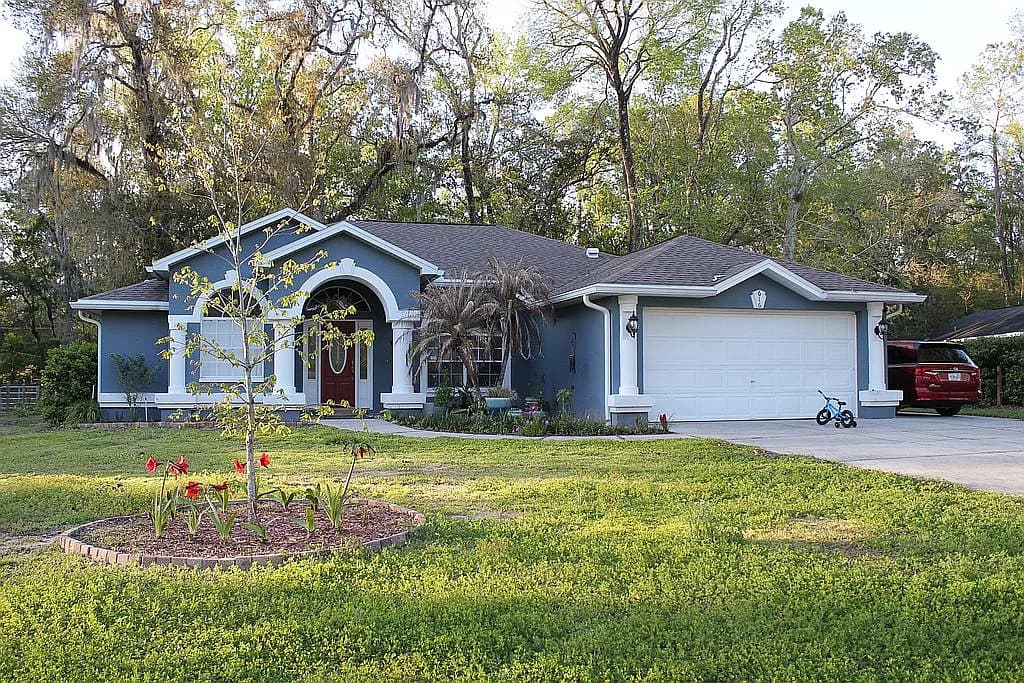 616 Erin Way — exterior photo
