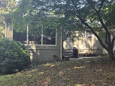 891 Wanda Cir SW — exterior photo
