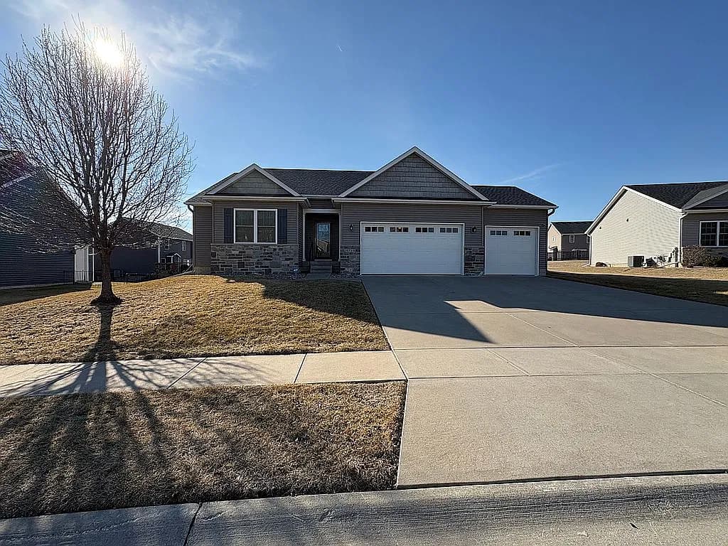 5710 Texas Dr — exterior photo