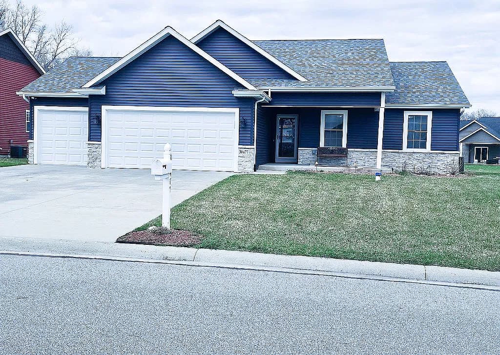30477 Pine Bluff Dr — exterior photo