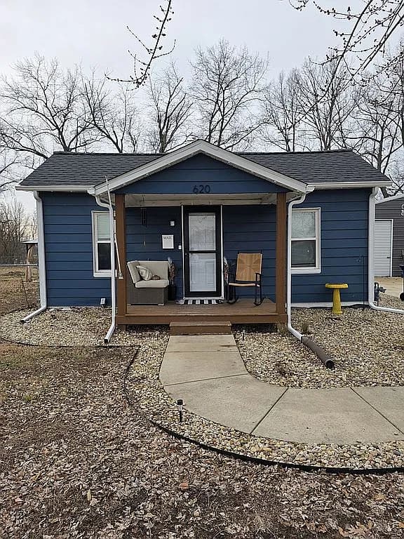620 Pence Ave — exterior photo