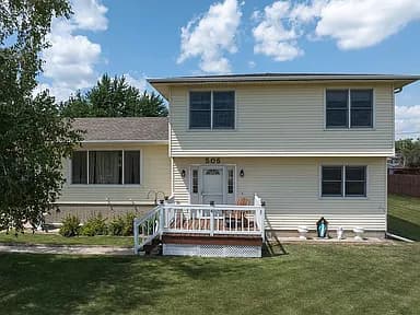 506 Linn St — exterior photo