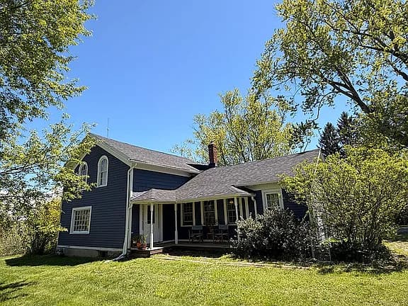 3873 Eckhardt Rd — exterior photo
