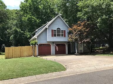 4015 Sharon Woods Dr — exterior photo