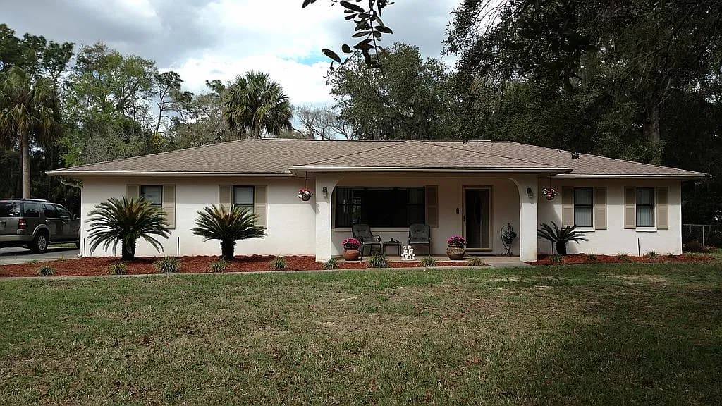 9685 W Tom Mason Dr — exterior photo