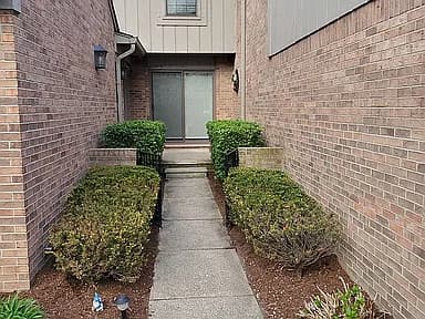 1687 Lodge Pole Ln — exterior photo