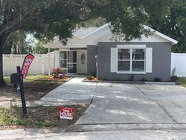 13326 Laraway Dr — exterior photo