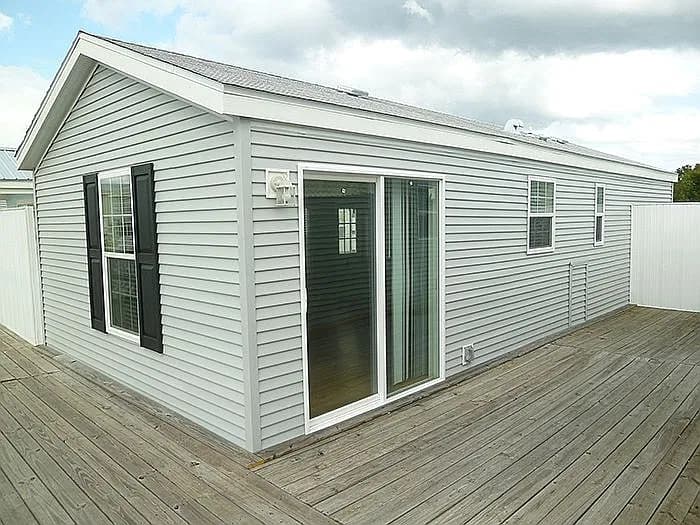 7441 SW 40th Ter — exterior photo