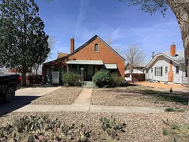 2625 High St — exterior photo
