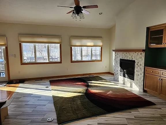 4 Red Sky Dr — exterior photo