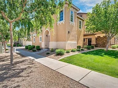 4063 E Windsor Dr — exterior photo