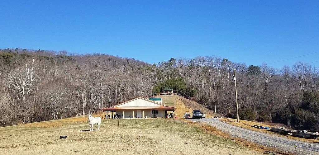 336 Cloud Creek Rd — exterior photo