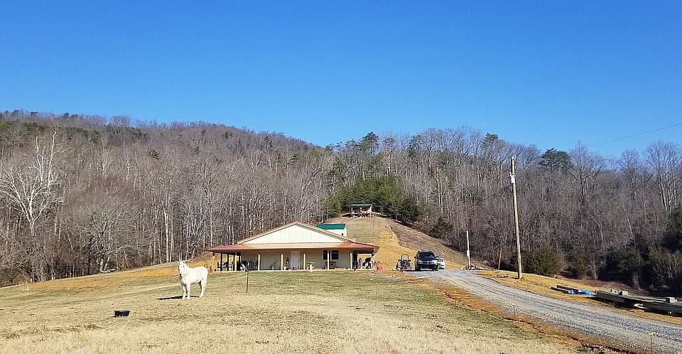 336 Cloud Creek Rd — exterior photo