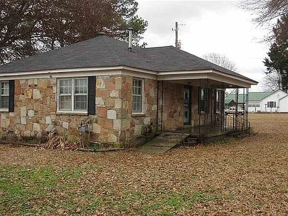 9540 Millington Arlington Rd — exterior photo
