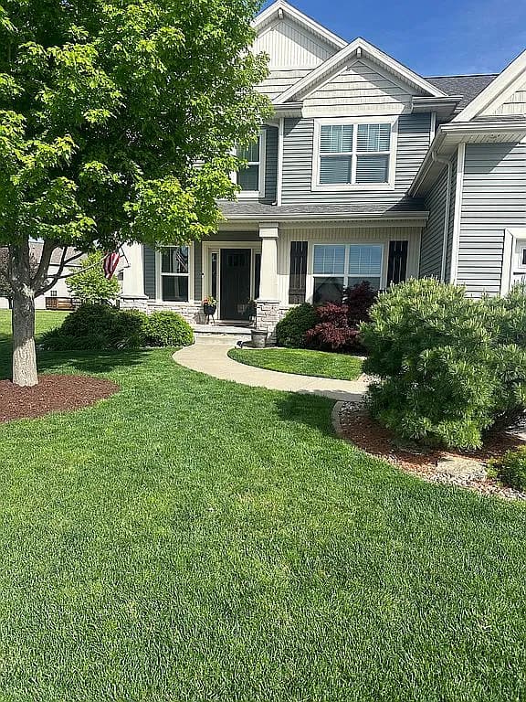 2925 Glendale Ln — exterior photo