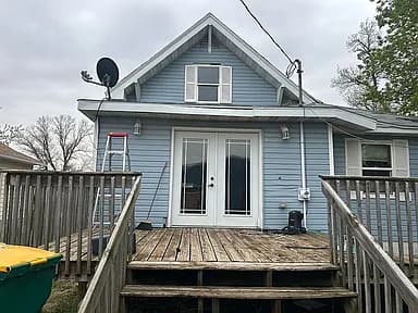 440 Aurora Ave — exterior photo