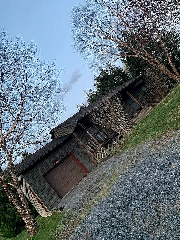 2460 Greenville Rd — exterior photo