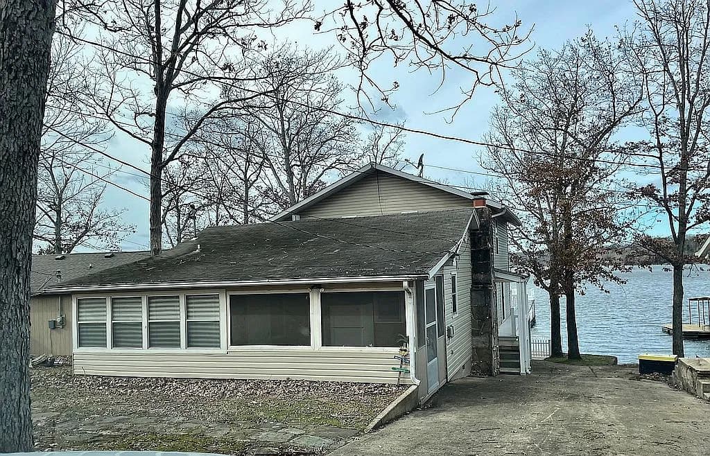 962 Cable Point Dr — exterior photo