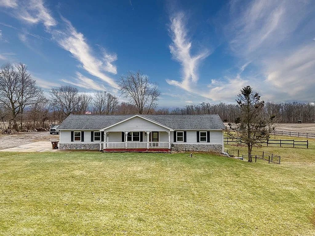 4505 W Marr Rd — exterior photo
