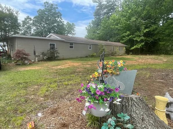 3725 Waterview Ln — exterior photo