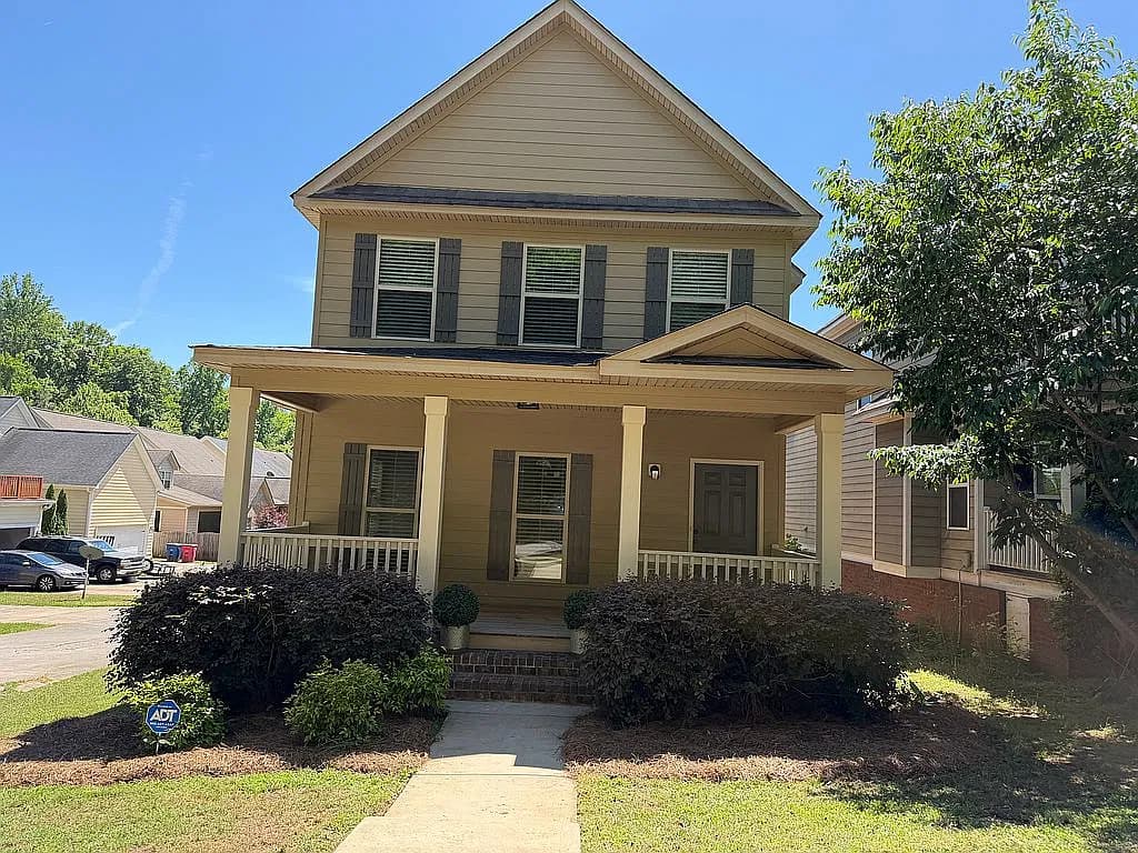 371 Providence Blvd — exterior photo
