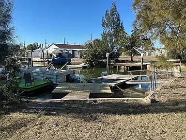 6839 Albatross Ln — exterior photo