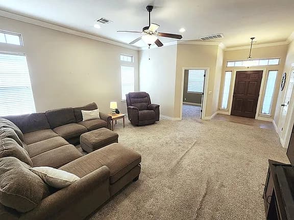 4401 Spyglass Dr — exterior photo