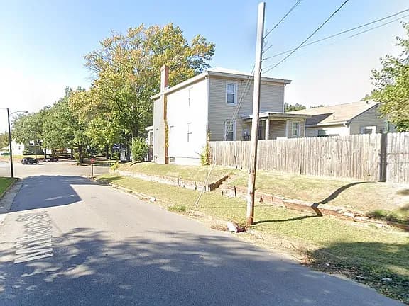 3401 Missouri Ave — exterior photo