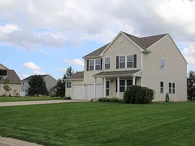 5751 Attleberry Ave — exterior photo