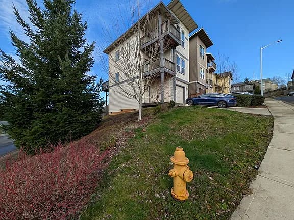 3189 Samanna Ave NW — exterior photo
