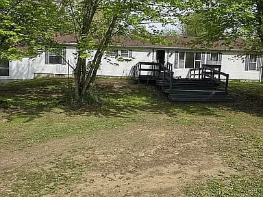 10900 Tuttlehill Rd — exterior photo