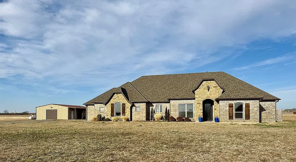 7333 SW Pecan Meadow Dr — exterior photo
