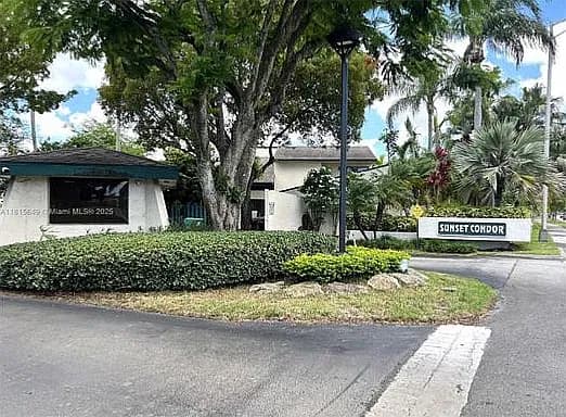 10828 SW 72nd St APT 205 — exterior photo