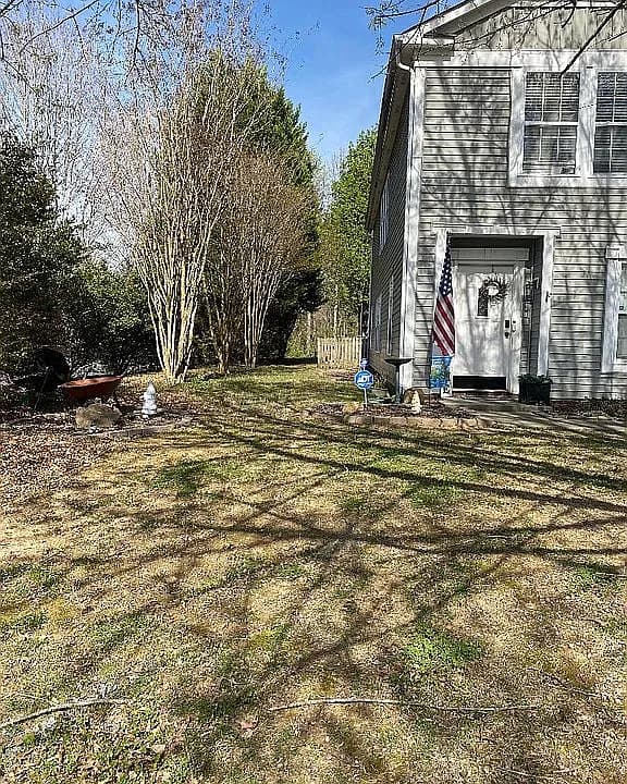 2028 Harrison Park Dr — exterior photo