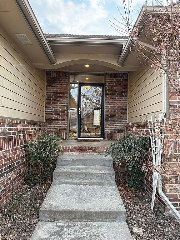 3505 N Lake Ridge St — exterior photo
