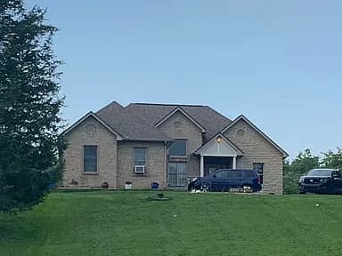 8036 Silver Creek Rd — exterior photo