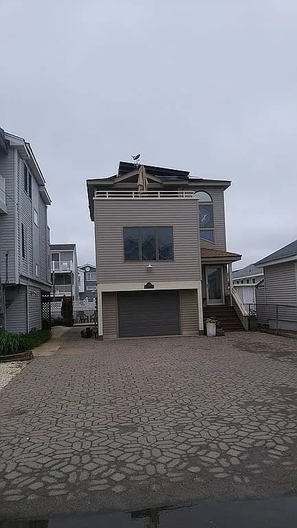111 W Winifred Ave — exterior photo
