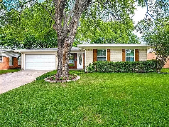 2605 Crest Ridge Dr — exterior photo