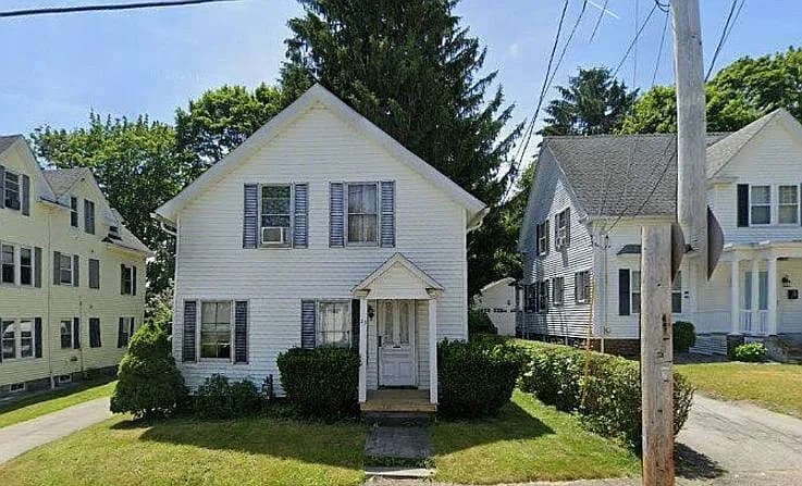 23 Falmouth St — exterior photo
