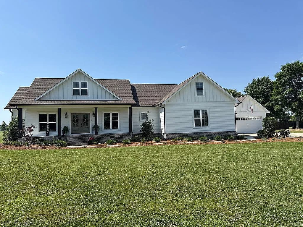 400 Magnolia Trl — exterior photo