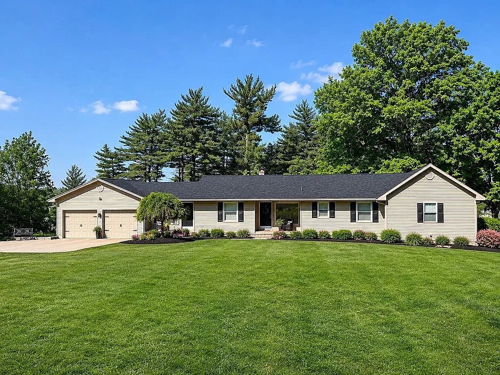 941 S Meridian Rd — exterior photo