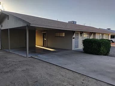 7800 N 60th Ave — exterior photo