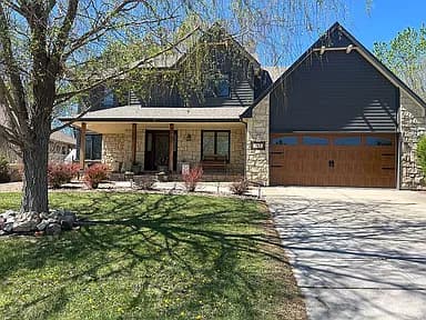 107 S Lakeside Dr — exterior photo