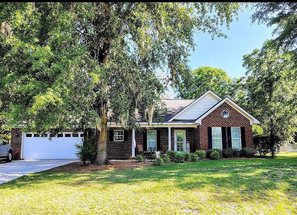 104 Riley Ct — exterior photo